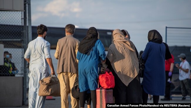 ارشیف: د ۲۰۲۱م کال د اګست په میاشت کې کاناډا ته رسېدلي افغان کډوال