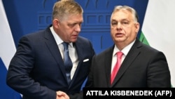 Голова уряду Словаччини Роберт Фіцо (ліворуч) і прем’єр-міністр Угорщина Віктор Орбан. Будапешт, 16 січня 2024 року