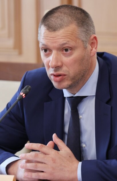 Депутатите Божидар Божанов и Лена Бориславова са внесли сигнал до