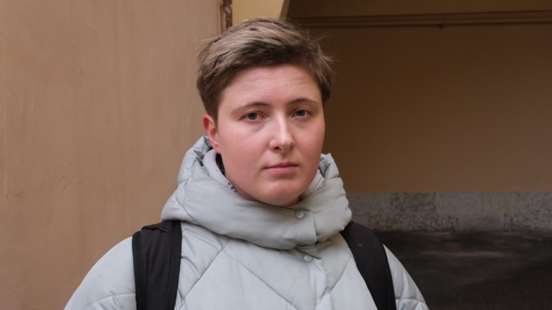 Активистку из Петербурга обвиняют в организации массового мероприятия за пикет в поддержку похищенной чеченки