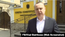 Vicepreședintele socialist al parlamentului, Vlad Batrîncea, a dus la Curtea Constituțională contestația împotriva votului prin corespondență 