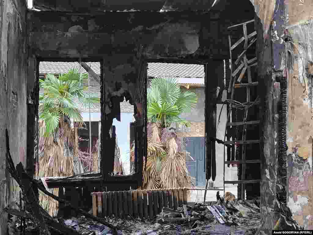 ხანძარმა, რომელიც სოხუმში 21 იანვრის ღამეს მოხდა, ნახატების ფაქტობრივად&nbsp; მთელი ფონდი გაანადგურა.