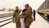 KIEV/TRAINSTATION/SOLDIERS