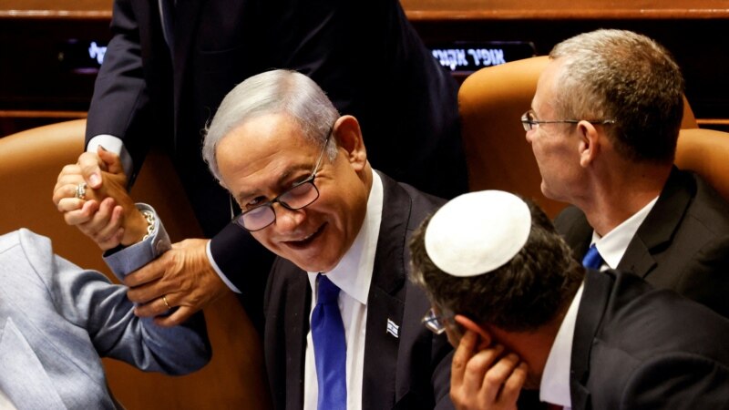 Netanyahu mbron reformat, lideri ushtarak paralajmëron për rreziqe sigurie