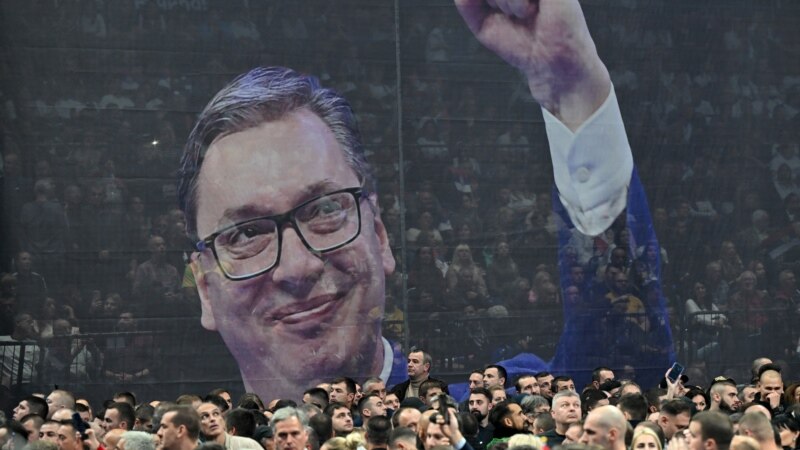 Da li Vučić osniva pokret za cementiranje svoje vlasti?