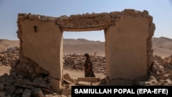 خانه های ویران شده در اثر زلزله در ولایت هرات