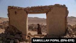 خانه های ویران شده در اثر زلزله در ولایت هرات