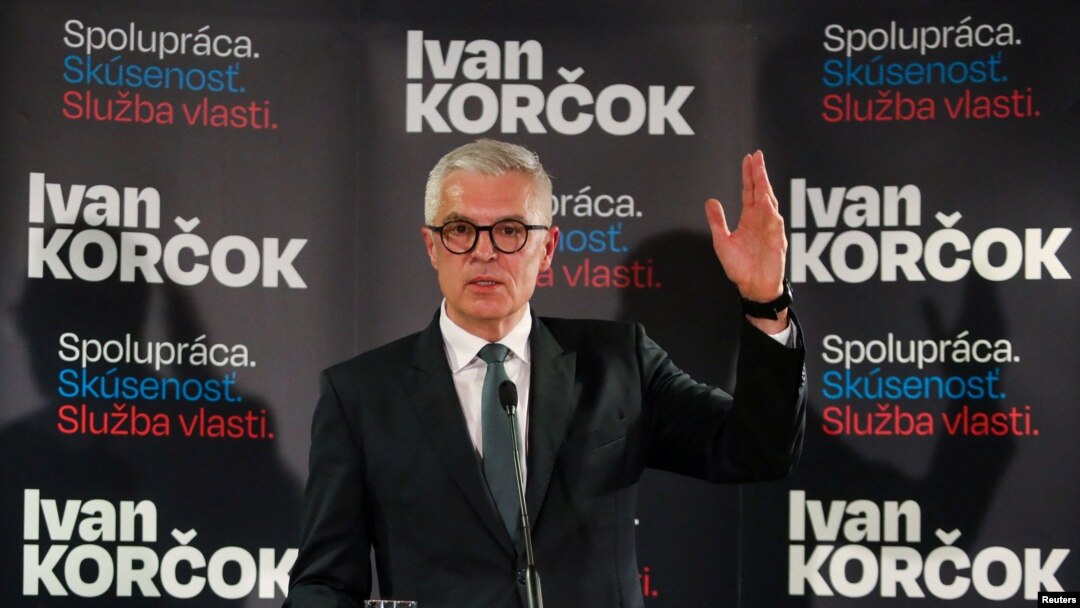 Иван Корчок на прес-конференција во Братислава по првиот круг од претседателските избори, Словачка, 23 март 2024 година.