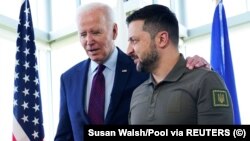 Volodimir Zelenski s-a întâlnit la Hiroshima cu Joe Biden, care a anunțat un nou ajutor militar pentru Ucraina. 