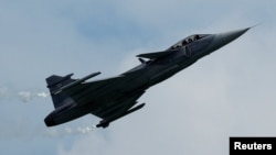 Су-30 әскери ұшағы (көрнекі сурет)