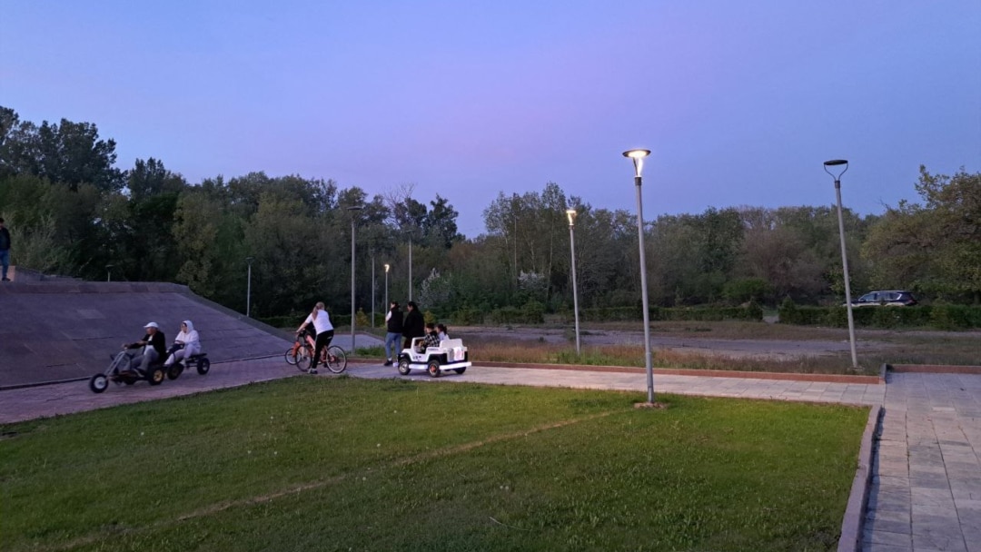 Әйелінің демалыстағы интимдік суреттері Садомазохизм порносын тегін көріңіз