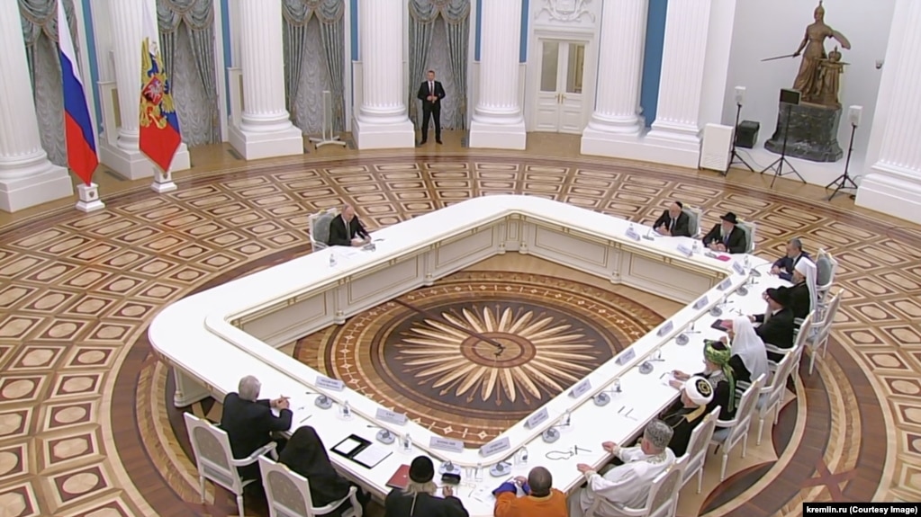 Встреча Владимира Путина с представителями религиозных объединений