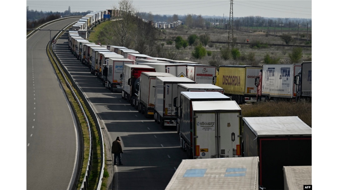 Semnalele politice de la Viena, pe tema aderării României și Bulgariei la Schengen terestru, sunt pe model una caldă, una rece.