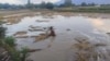 داکتران: شنای کودکان در آب‌های ایستاده ناشی از سیلاب‌ها منجر به انتشار بیماری‌ها می‌شود