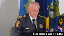 The acting police chief of the Bosniak-Croat Federation, Vahidin Munjic, talks to reporters in Tuzla on October 5. 