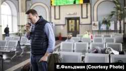 Навальный во время президентского турне 