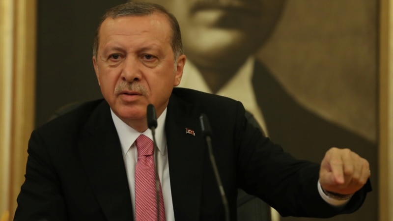 Нохчийчуьра бахархой Оьрсийчу дIахьийсор бац аьлла Туркойчоьнан президенто ЭрдогIана