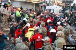 Spašavanje žene 203 sata nakon potresa, Turska, 14. februar.