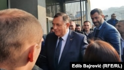 Milorad i Igor Dodik na ulazu u zgradu Suda i Tužiteljstva BiH u Sarajevu, 20.12.2023.