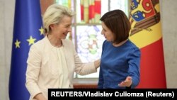 Președinta Comisiei Europene, Ursula von der Leyen, și președinta R. Moldova, Maia Sandu, la o conferință de presă comună la Chișinău, 31 mai 2023 