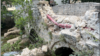 Nepoznati počinilac oštetio je most u Stocu koji se nalazi na listi zaštićenih spomenika Bosne i Hercegovine.