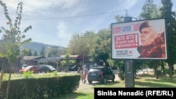 Bilbord u Banjaluci sa natpisom "Zato što ne damo naše nadležnosti".