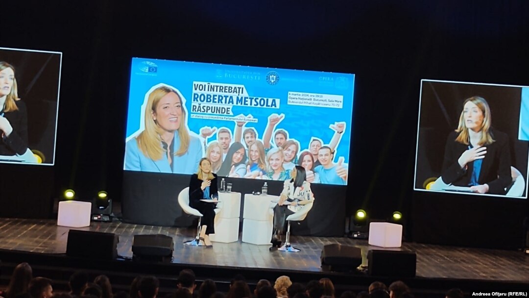 Preşedinta Parlamentului European a participat miercuri la Opera Naţională din Bucureşti la evenimentul „Voi întrebaţi, Roberta Metsola răspunde”.