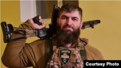 Аслан Очерхаджиев, боец чеченского батальона имени Шейха Мансура