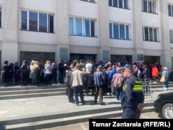 აქცია ზუგდიდის მერიასთან