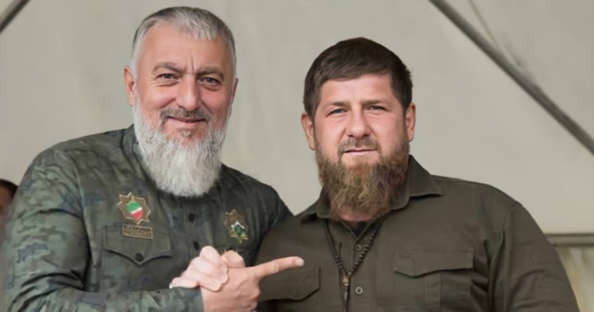 Pantolonsiz uysiz ayol