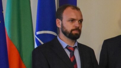 Националната контролна комисия на партия Да България наложи наказание предупреждение