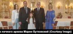 Чеський президент Петр Павел зустрівся із українською біженкою Поліною Буктівською