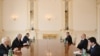 Ադրբեջանի նախագահ Իլհամ Ալիևի հանդիպումը ՌԴ ԱԳՆ բանագնաց Իգոր Խովաևի հետ, Բաքու, 14 փետրվարի, 2023թ.