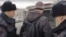 Задержание Ильи Цыпко на антивоенном пикете в Новосибирске 13 апреля 2024 года.
