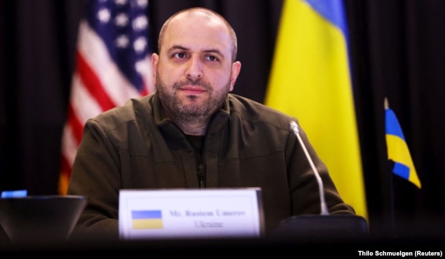 Міністр оборони України Рустем Умєров під час зустрічі у форматі «Рамштайн». Авіабаза США біля міста Рамштайн-Мізенбах, Німеччина, 19 березня 2024 року