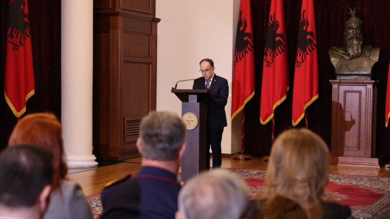 Presidenti i Shqipërisë apelon për zgjedhje të lira dhe pa keqpërdorime