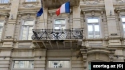 Two employees of the French Embassy in Baku were ordered to leave the country within 48 hours. (file photo)