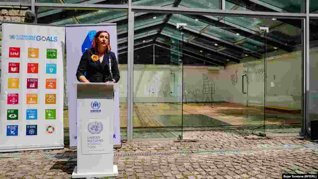 Zëvendëskryeministrja e Kosovës, Emilia Rexhepi, e pranishme në ngjarjen e organizuar për refugjatë,&nbsp;ka thënë se Dita Ndërkombëtare e Refugjatëve tregon për gatishmërinë e autoriteteve për t&rsquo;iu ndihmuar këtyre njerëzve.