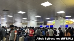 Pakistani students leaving Kyrgyzstan following mob attacks. Manas international airport in Bishkek. May 21, 2024