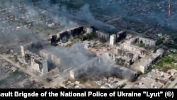 Разрушения в городе Волчанске Харьковской области, 3 июня 2024 года. Фото объединенной штурмовой бригады Национальной полиции Украины "Лють"
