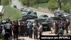 Armenia - Protesting residents of Kirants village block a road, April 27, 2024.