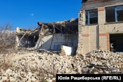 В селе разрушены библиотека, детсад, клуб. Петропавловка в Херсонской области, март 2024 года