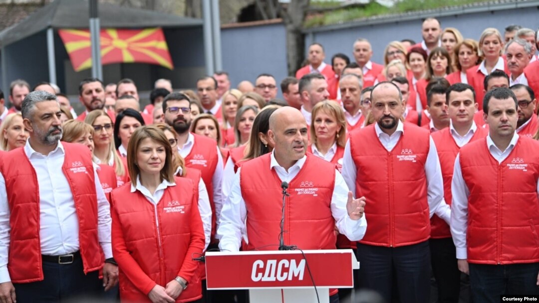 Лидерот на СДСМ Димитар Ковачевски на прес-конференција ја најавува теренската активност 