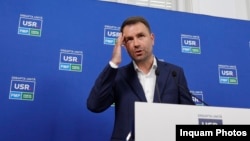 Cătălin Drulă a fost, până la alegerile locale din iunie 2024, președinte al USR. Acum este deputat al Uniunii Salvați România.