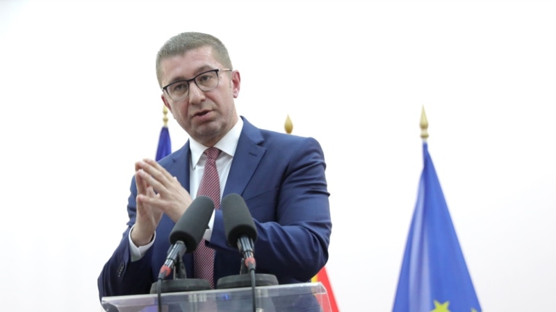 Mickoski: S’i votojmë ndryshimet kushtetuese, zgjedhjet e reja rrugëdalja e vetme