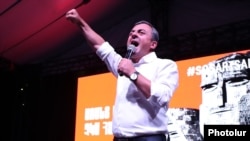 Armenia - Opposition leader Ishkhan Saghatelian speaks during a rally in Yerevan, September 2, 2023.