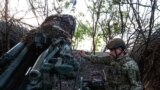 Кореспонденти Радіо Свобода побували у артилеристів 148-ої окремої артилеристської бригади «ДШВ», які серед інших видів озброєння активно застосовують надану США гармату M777, 20 квітня 2024, Донецька область