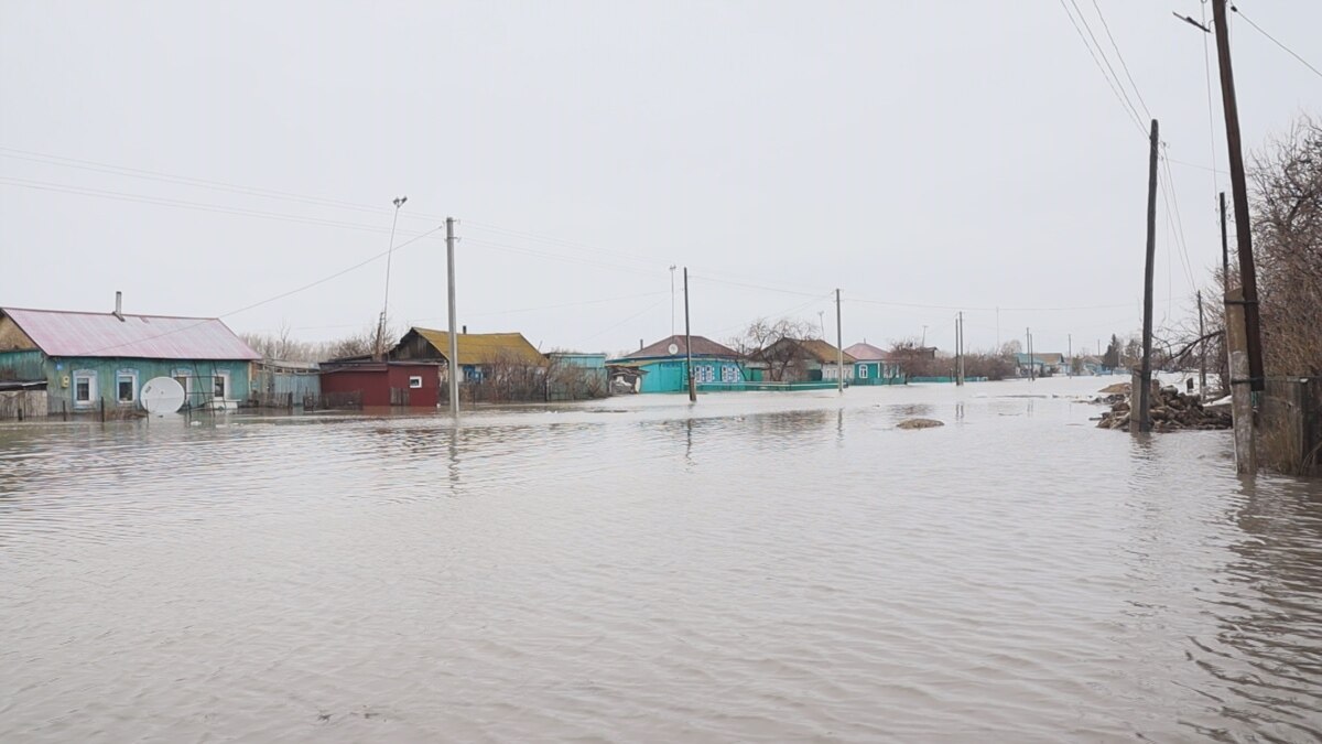 Власти отчитались, что в Петропавловске восстановили водоснабжение, однако  жители это заявление опровергают