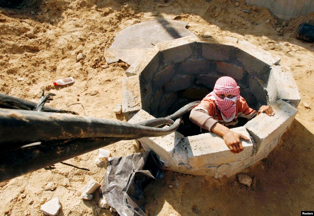 Smuggling through tunnels beneath the Egyptian-Gaza border is now a "trickle."