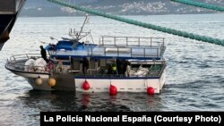 Brod u kom je pronađen kokain je u vlasništvu španskog državljanina, koji je prema svedočenju inspektora Nacionalne policije Španije, svoja dva broda stavio u službu kriminalnih organizacija za transport kokaina iz Južne Amerike do Španije.